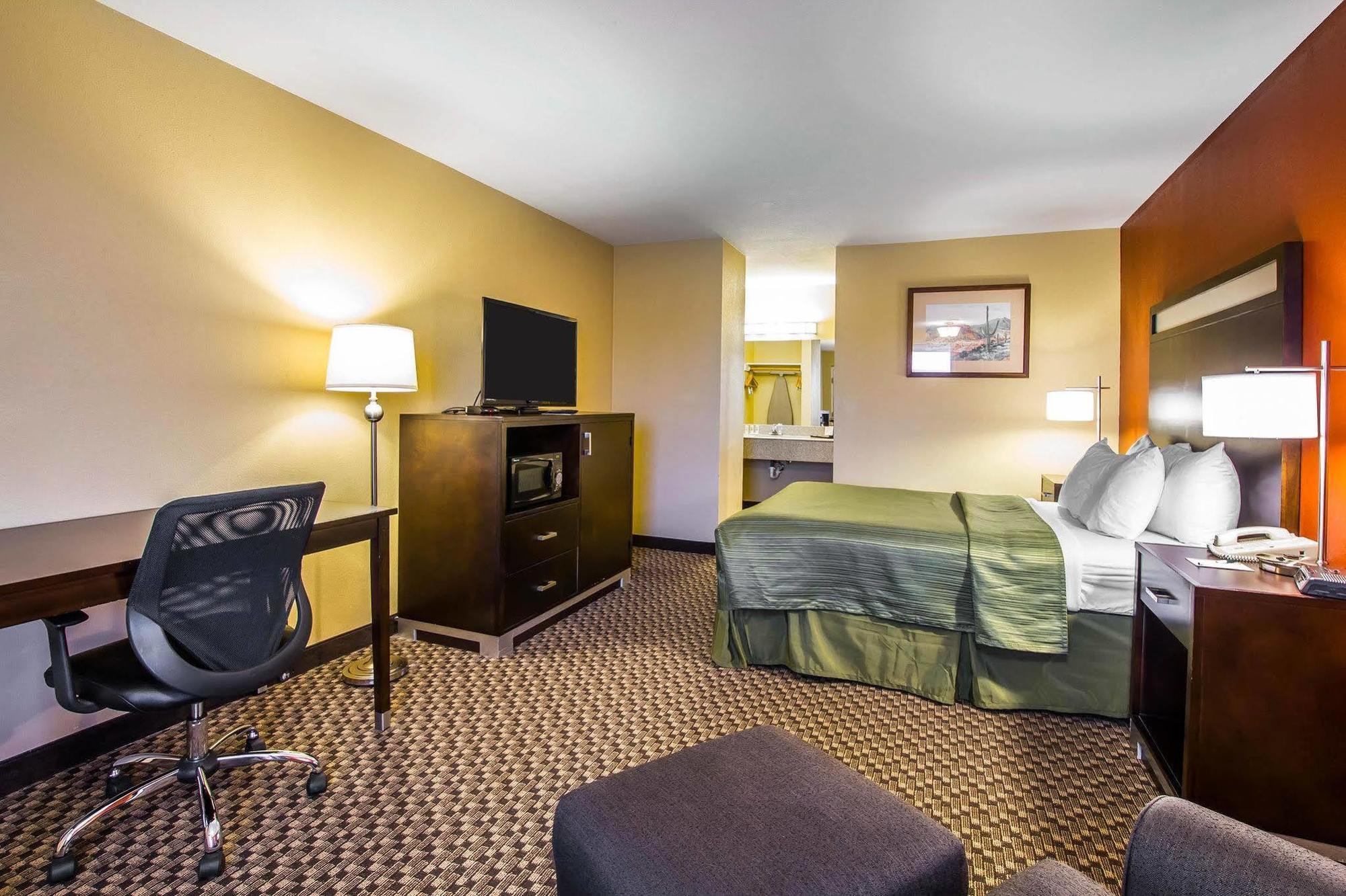 Quality Inn Holbrook Near Petrified Forest Buitenkant foto
